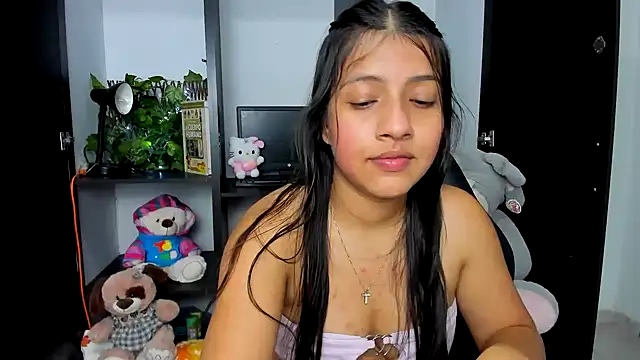 zara_cute: онлайн-секс-чат
