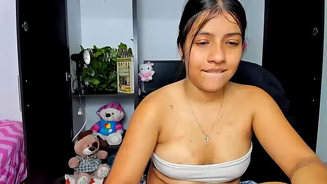 Chat XXX en directo de zara_cute