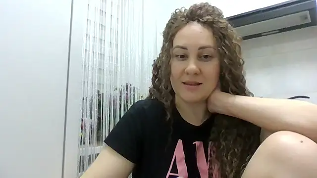 دردشة MeadowEyes الجنسية المباشرة