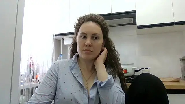 MeadowEyes' Live XXX Chat
