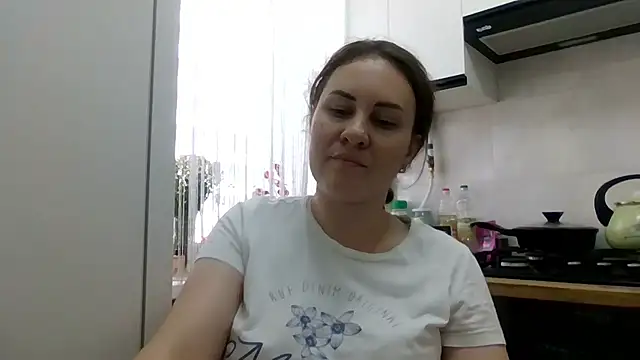 MeadowEyes Chat XXX in diretta