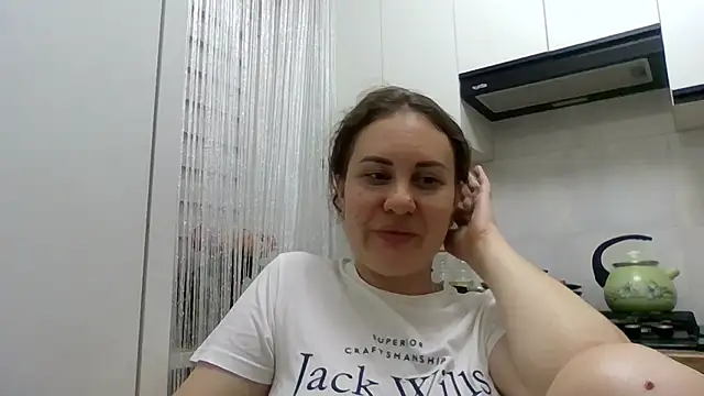 MeadowEyes Adlı Modelin Canlı XXX Sohbeti