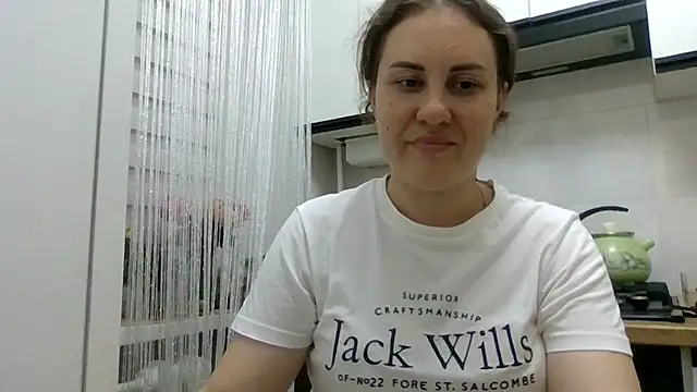 Chatroom XXX en direct de MeadowEyes