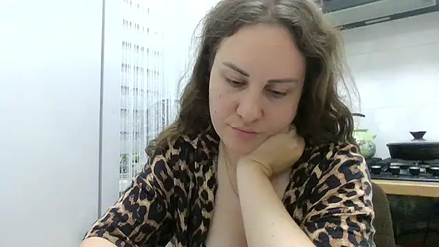 Chat XXX ao vivo de MeadowEyes