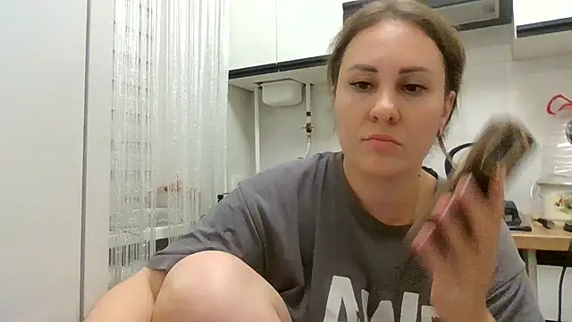 MeadowEyes' Live XXX Chat
