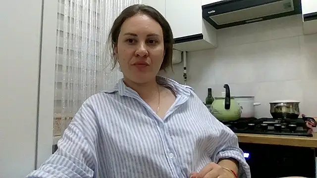 MeadowEyes' Live XXX Chat