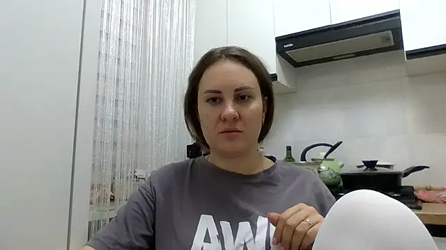 MeadowEyes Adlı Modelin Canlı XXX Sohbeti