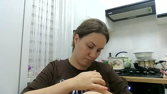 MeadowEyes' Live XXX Chat