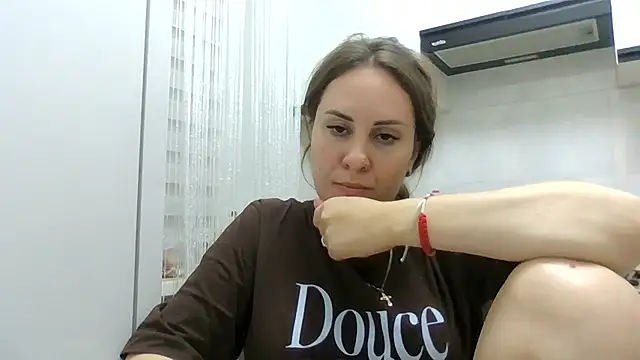 Chatroom XXX en direct de MeadowEyes