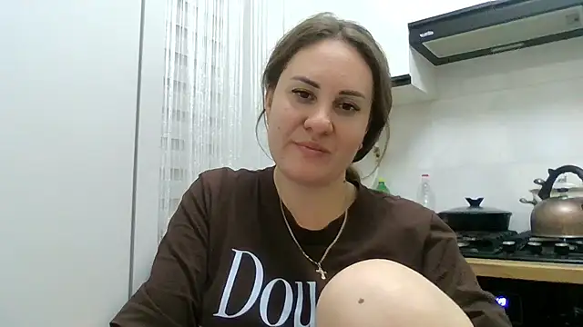 MeadowEyes' Live XXX Chat