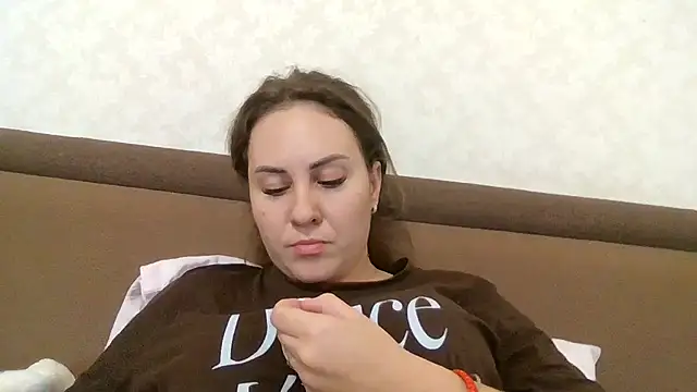 XXX chat uživo modela MeadowEyes