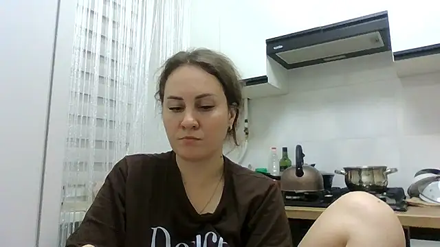 MeadowEyes' Live XXX Chat