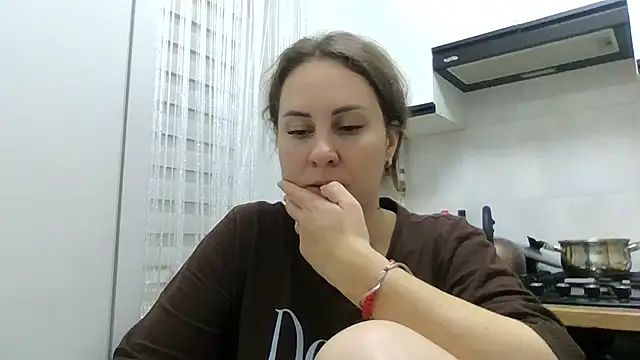 MeadowEyes' Live XXX Chat