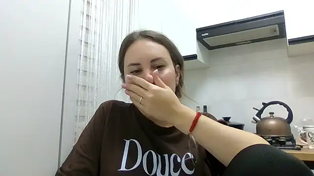 MeadowEyes' Live XXX Chat
