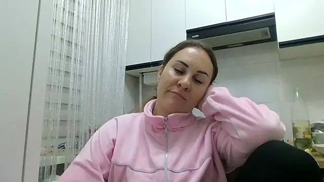 دردشة MeadowEyes الجنسية المباشرة