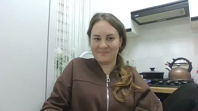 MeadowEyes Adlı Modelin Canlı XXX Sohbeti
