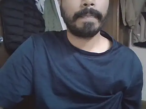 Show modela bengaliasif na web-kameri