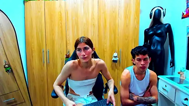 Pride_couple Webcam show