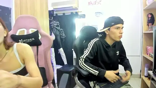 Pride_couple Webcamshow