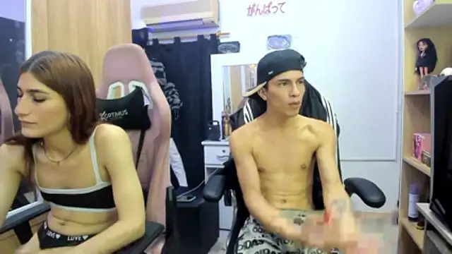 Pride_couple Webcam show
