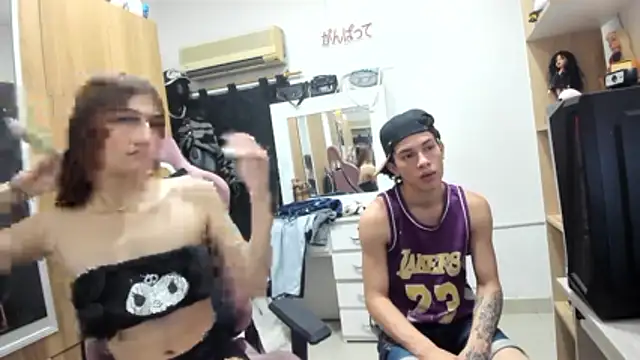 Pride_couple Show Webcam