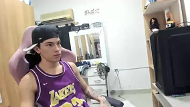 Pride_couple Webcam show
