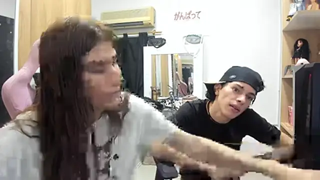 Show Webcam de Pride_couple