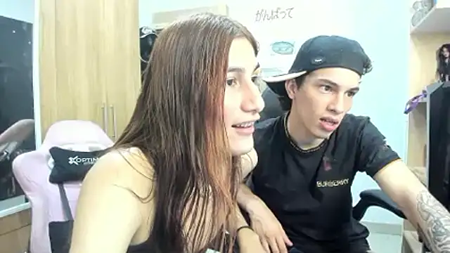 Pride_couple Webcamshow