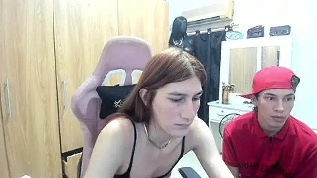 Pride_couple Webcam show