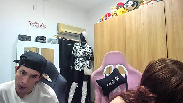Pride_couple Webcam Show