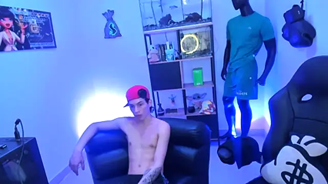 Pride_couple webcam show