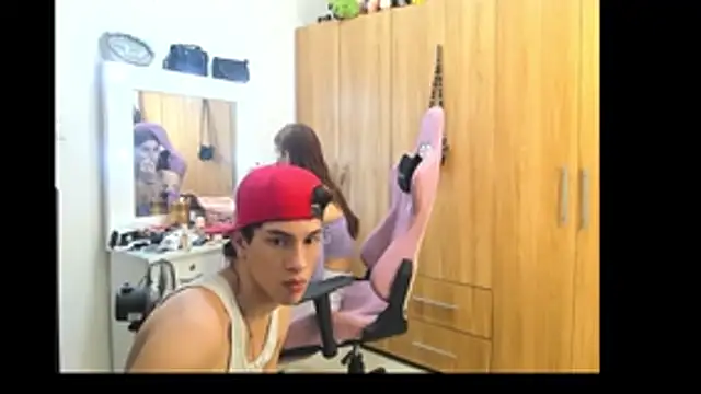 Pride_couple webcam show
