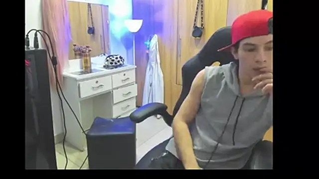 Pride_couple Show Webcam