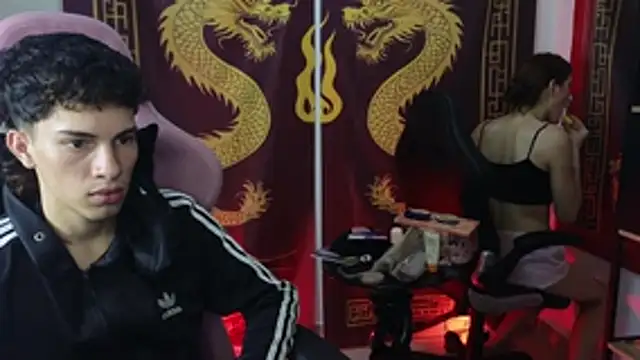 Pokazy przed kamerką – Pride_couple