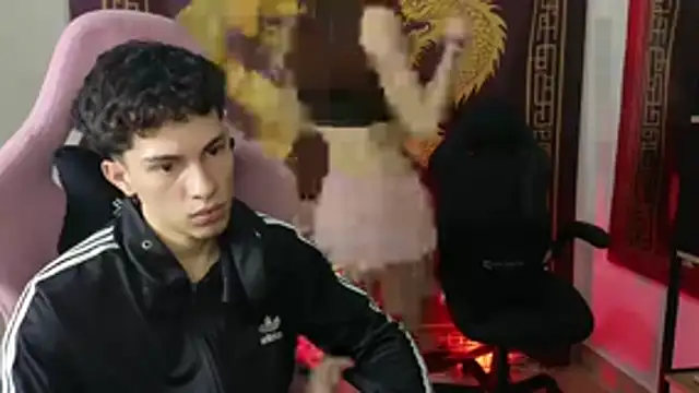 Pride_couple webcam show