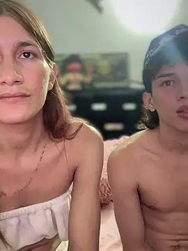 Pride_couple Adlı Modelin Web Kamerası Şovu