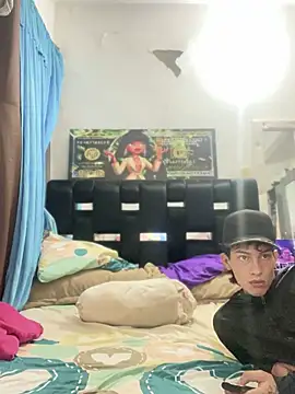 Pride_couple Adlı Modelin Web Kamerası Şovu