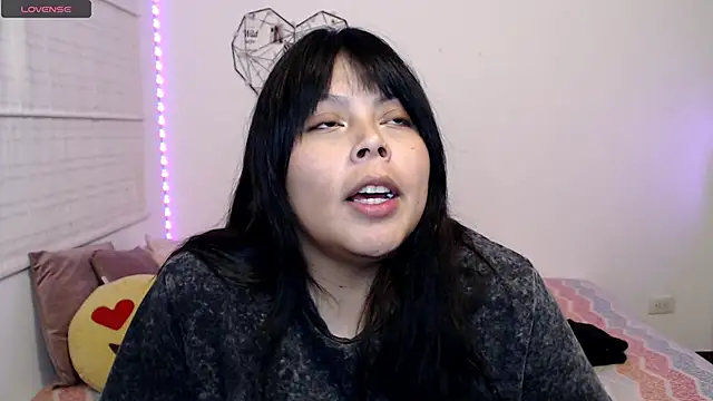 Chat XXX en directo de EllieMoonX