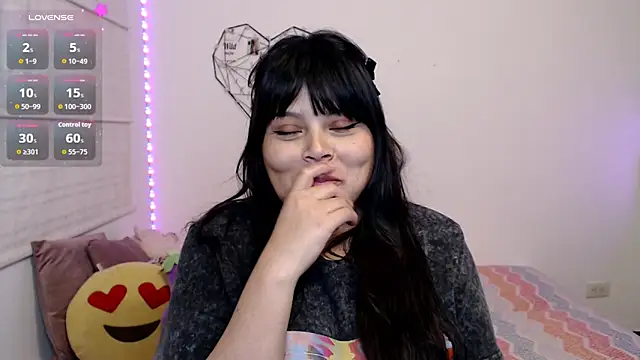 Онлайн чат XXX EllieMoonX