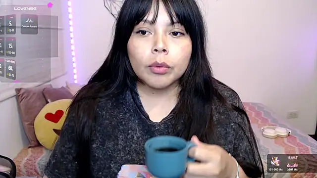 Chat XXX en directo de EllieMoonX