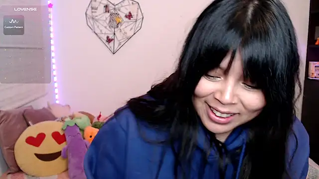 EllieMoonX Pertunjukan Webcam