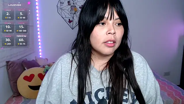 EllieMoonX Show in webcam