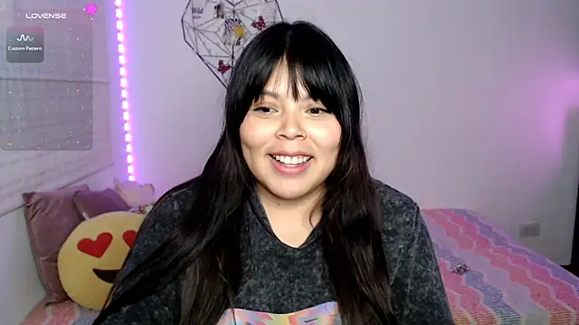 EllieMoonX 在線直播表演