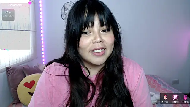 Živý XXX chat EllieMoonX