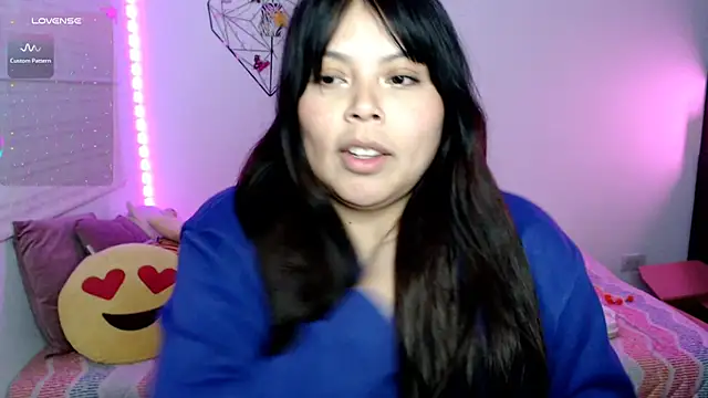 Živý XXX chat EllieMoonX