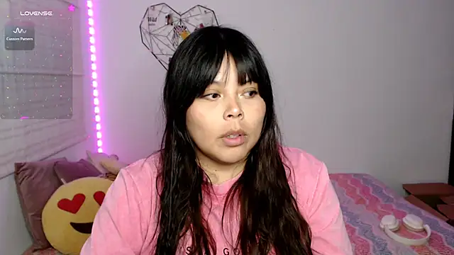EllieMoonX's Webcam Show