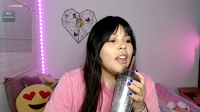 แชท XXX สดของ EllieMoonX