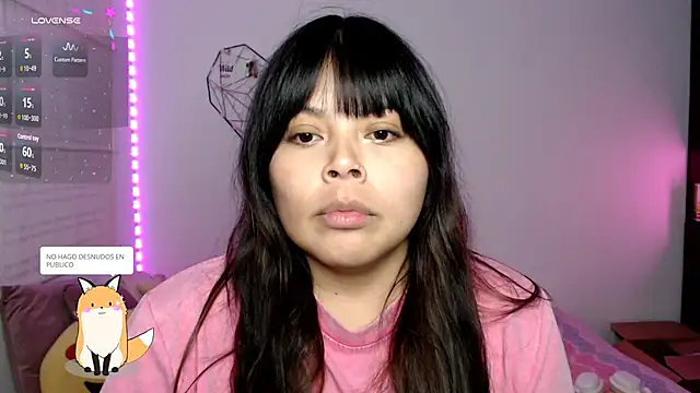 EllieMoonX's Live XXX Chat