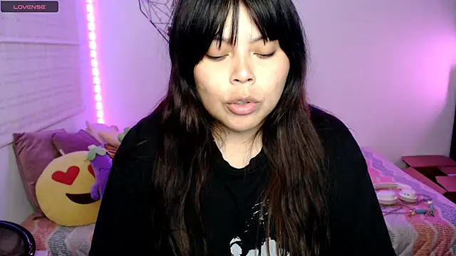 Chat XXX en directo de EllieMoonX