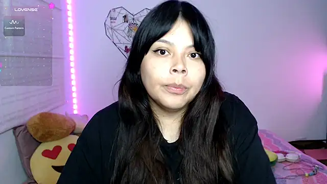 EllieMoonX Show in webcam